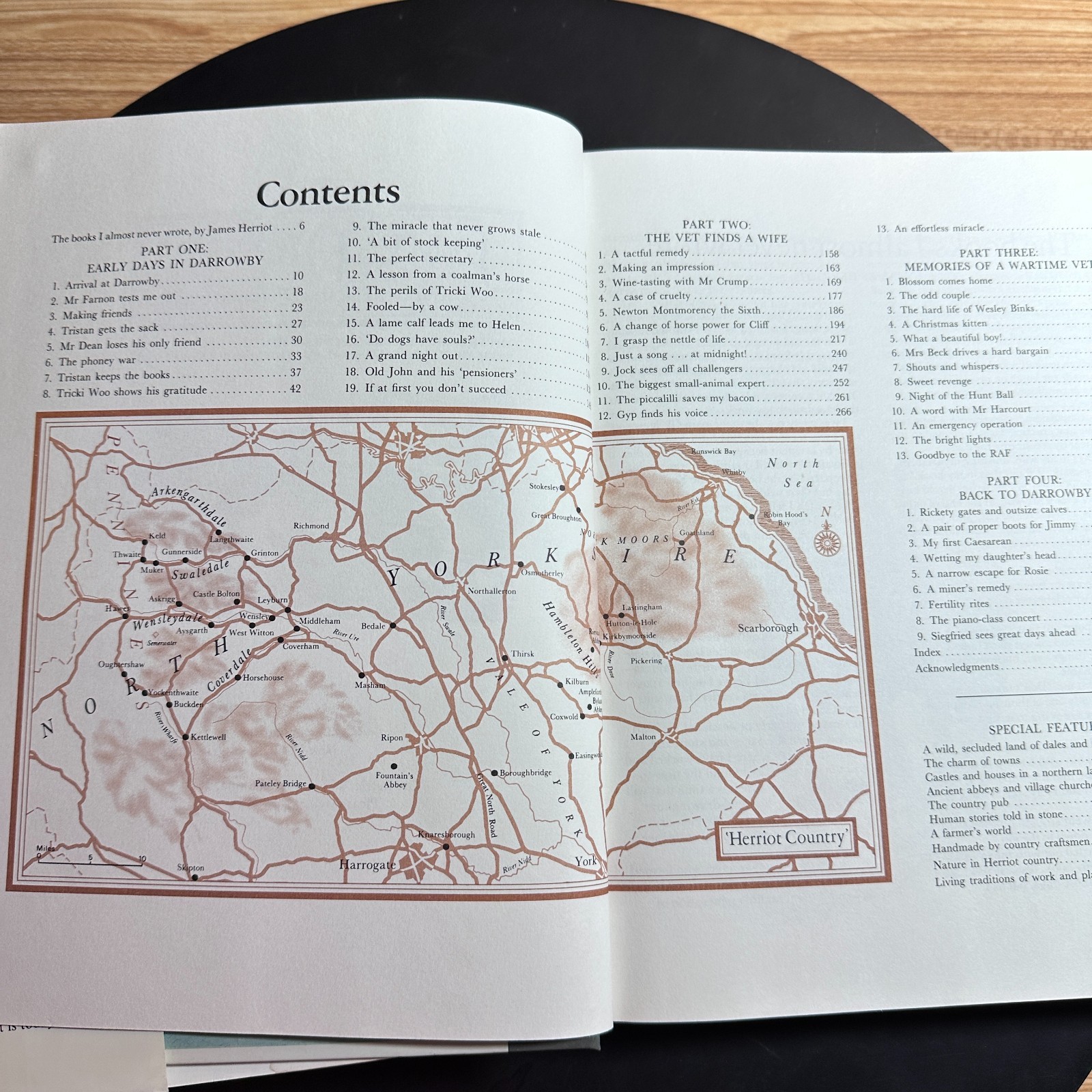 James Herriot Book 1982 Illustrated – All Things Great Biography