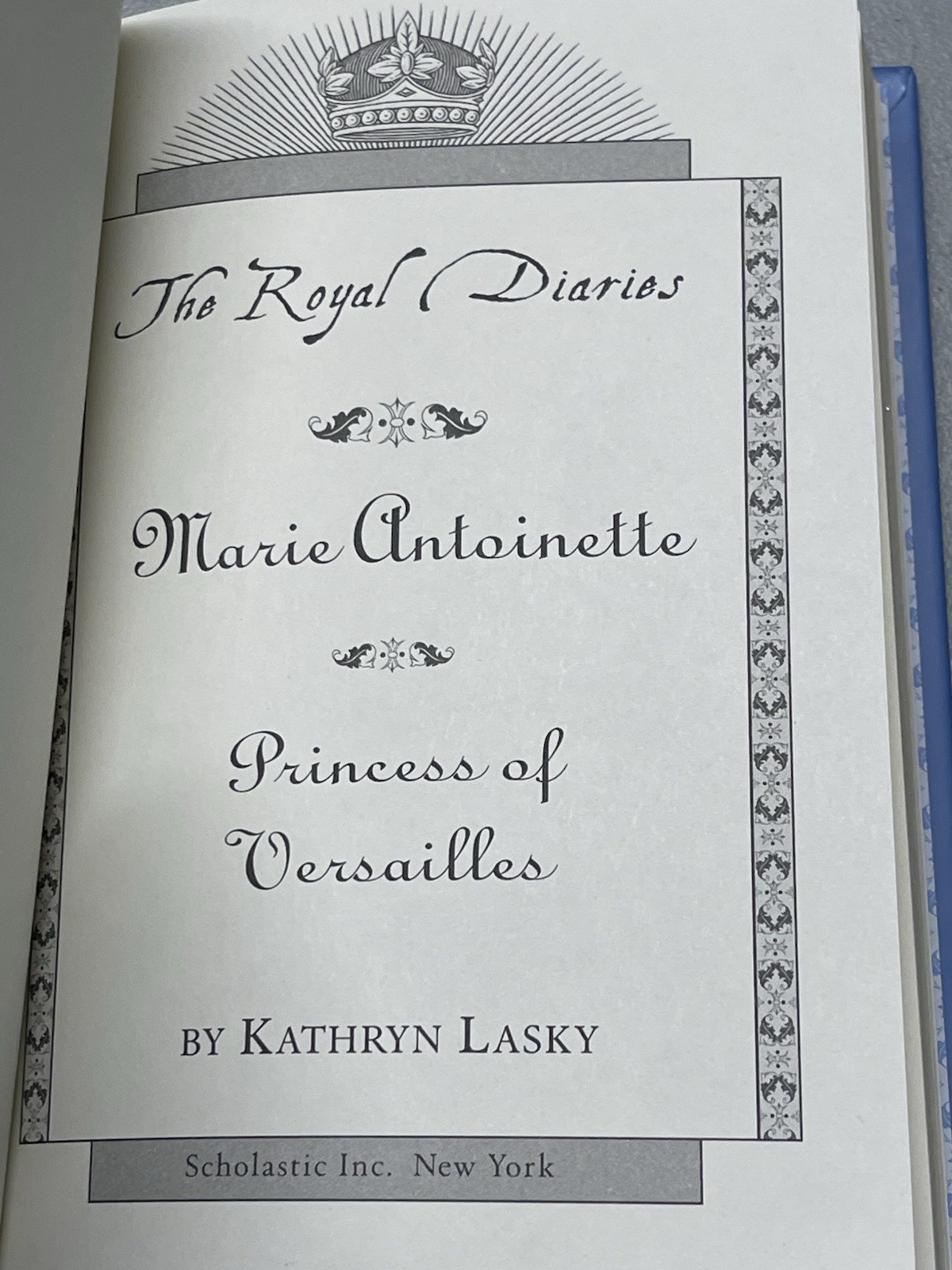 BOXED SET 4 Royal Diaries Elizabeth I Marie Antoinette Isabel Cleopatra HC Books