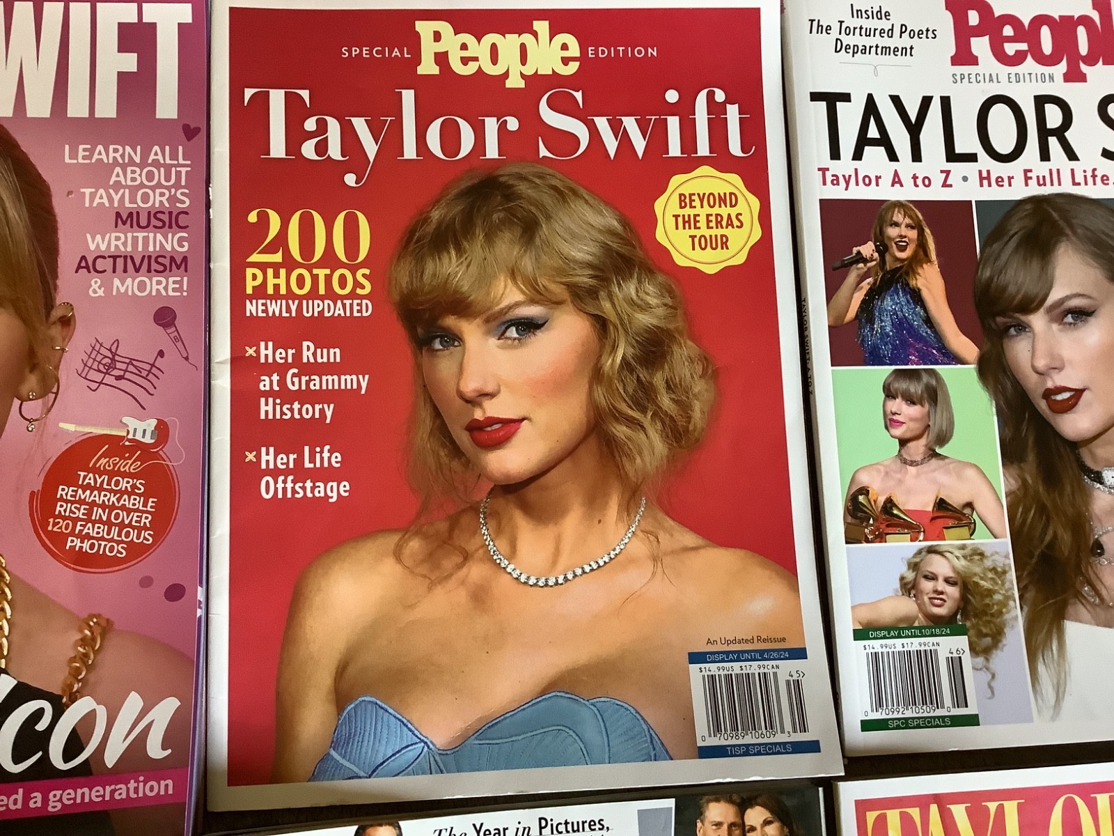 Lot of 12 Taylor Swift Magazines & Books – People, Media Digest, Taylor Verse