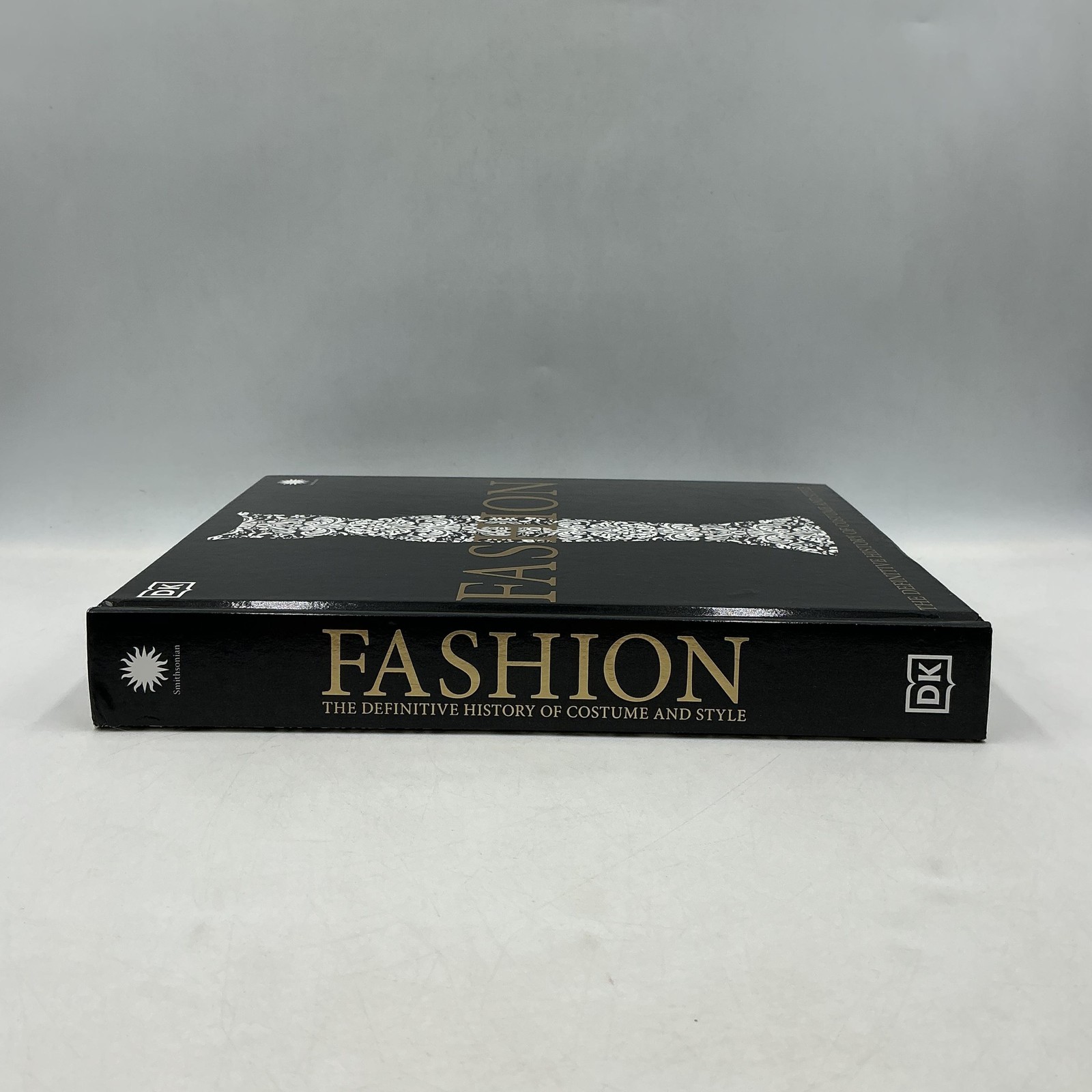 FASHION: THE DEFINITIVE HISTORY OF COSTUME AND STYLE DK Hardcover Black
