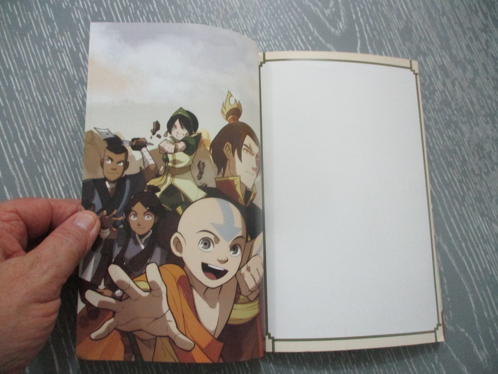 Nickelodeon Avatar: the last airbender, 77 pp, 1st Hebrew edit., Israel, 2016