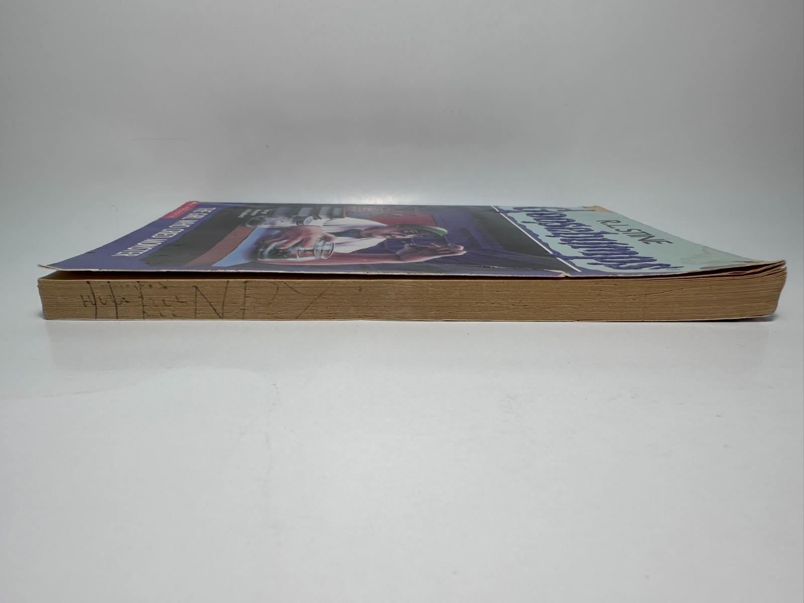 26th Print #8 The Girl Who Cried Monster Goosebumps Original Stine BARGAIN BIN