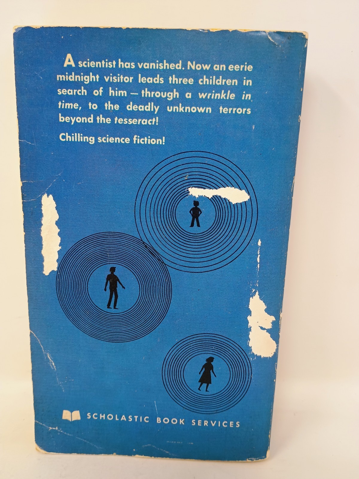 A Wrinkle In Time Madeleine L’Engle Scholastic PB 1962 8th printing