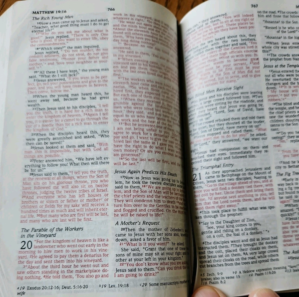 Holy BIBLE NIV Thinline Black Bonded Leather Zondervan 2002