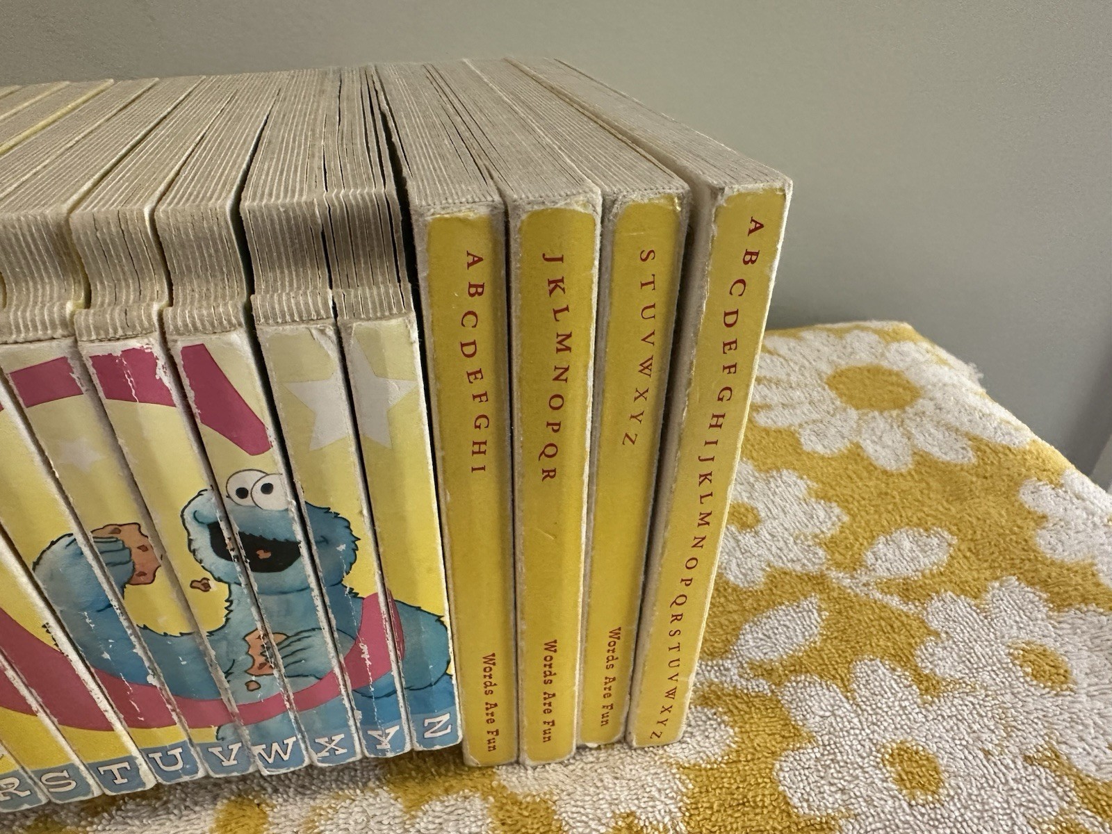 Vintage 26 Sesame Street Alphabet Interlocking ABC Board Book Set A-Z & Others!