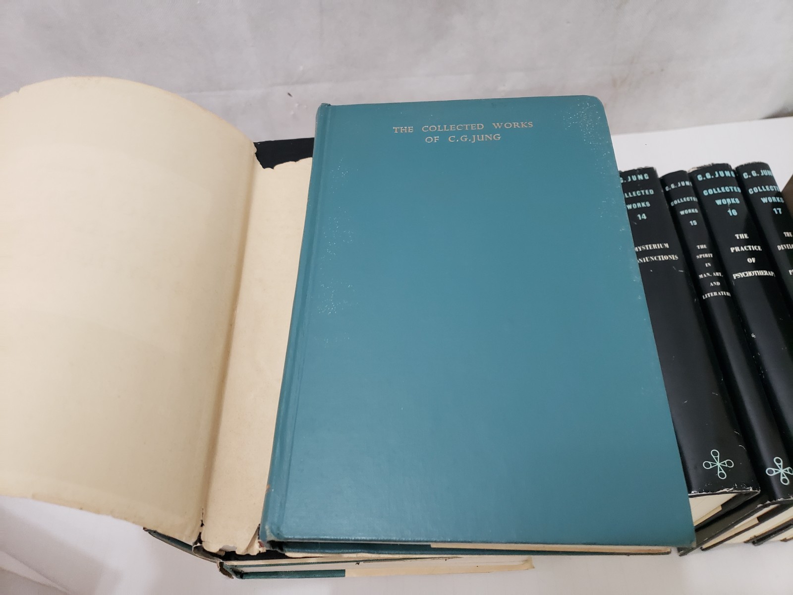 Collected Works of C.G. Jung – Partial Vintage Set Volumes 2 thru 17 — READ