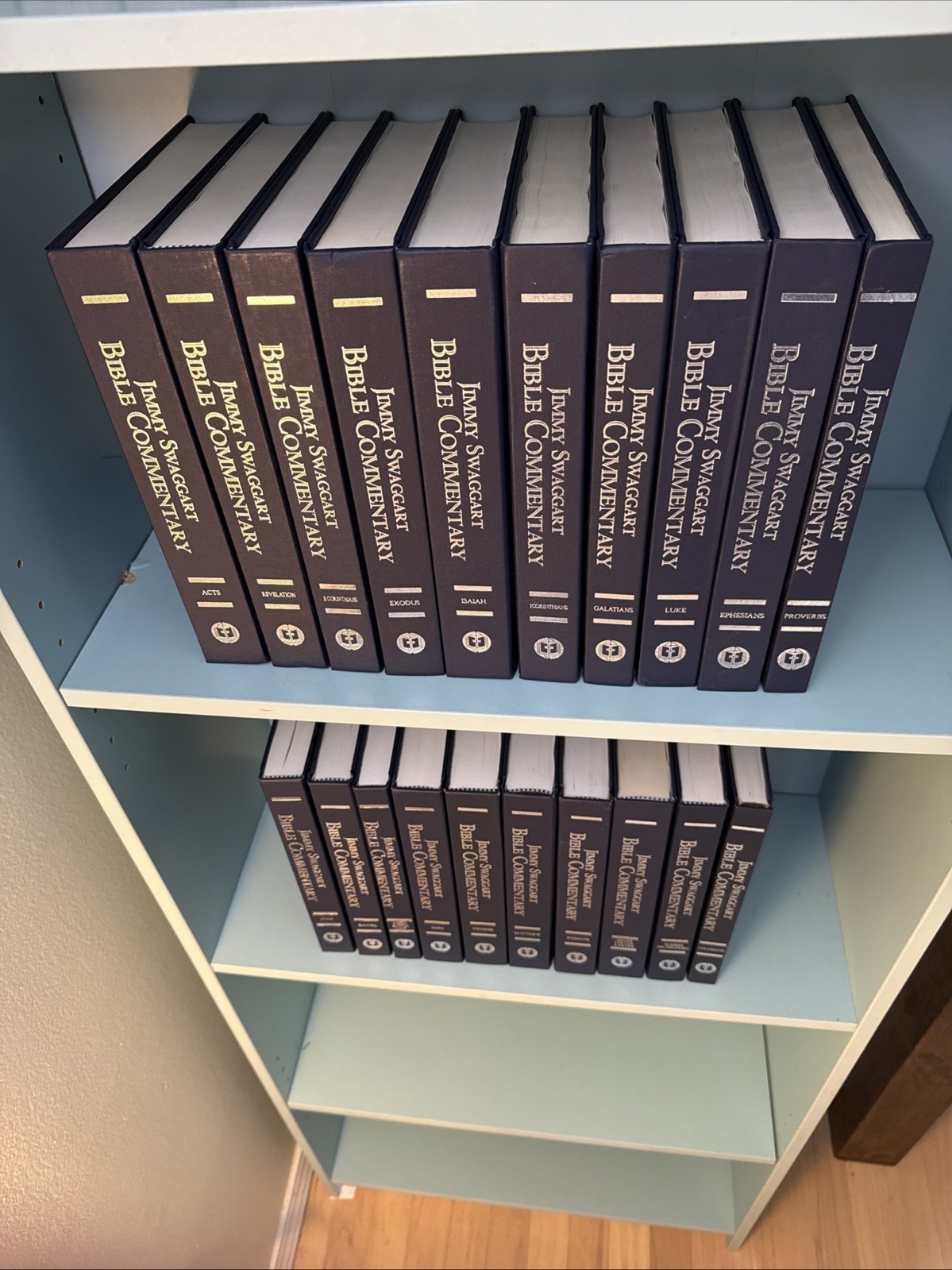Jimmy Swaggart Bible Commentary – 20 Volumes (Hardcover) In Very Good Condition