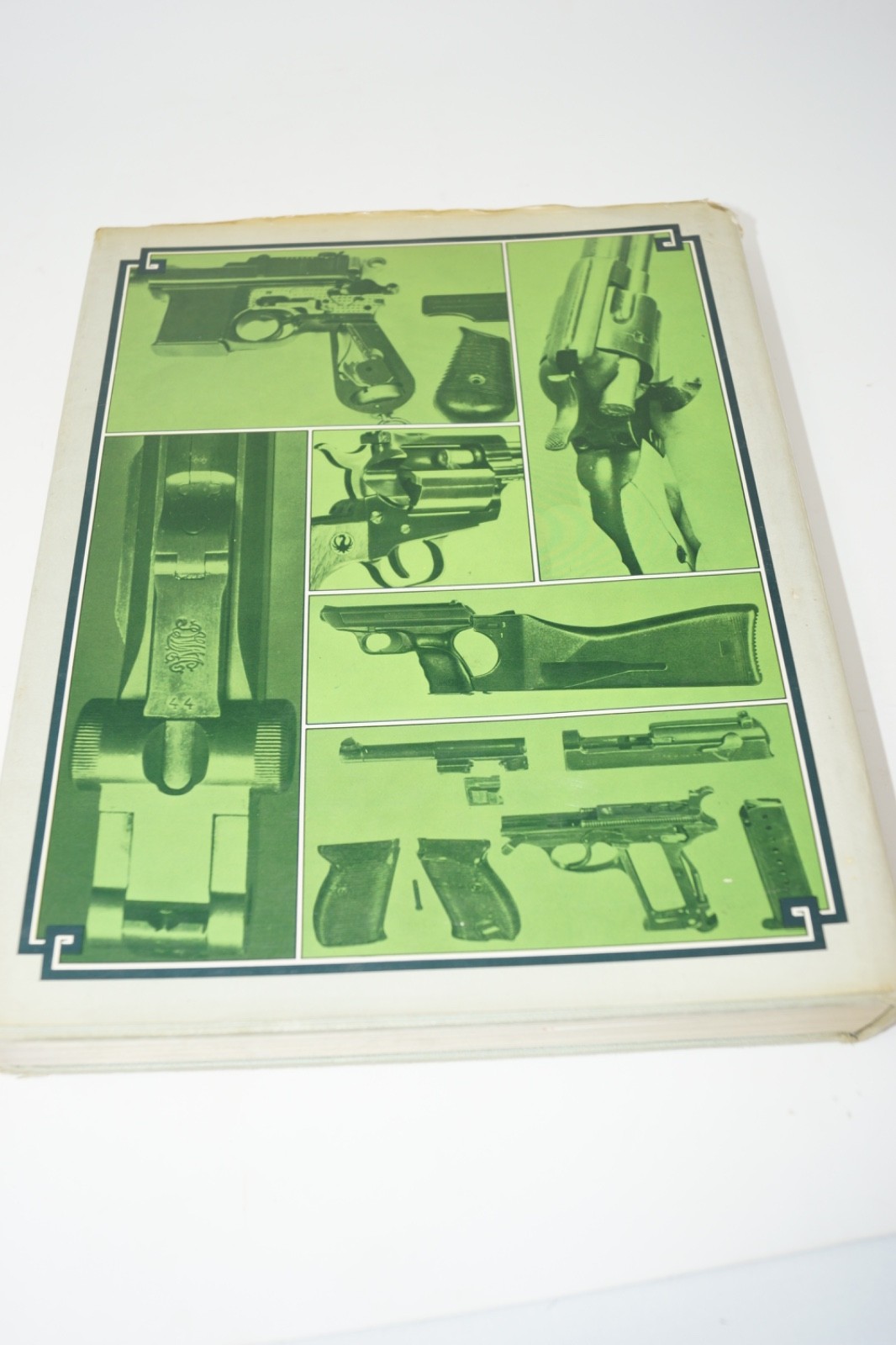 PISTOLS OF THE WORLD by Ian V. Hogg / John Weeks ~ 1978 Hardcover