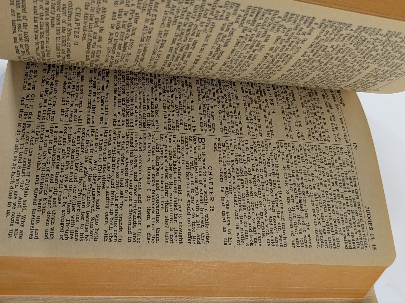 ✝️Holy Bible Self-Pronouncing Illustrated White Cover KJV World Publishing 70’s?