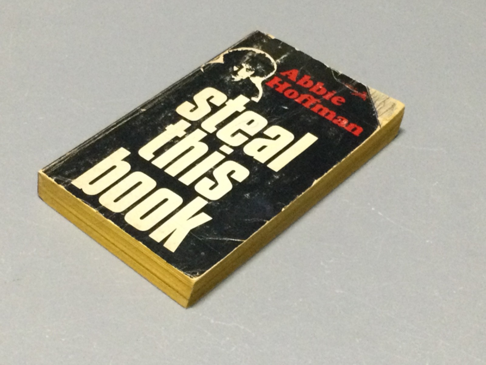 Steal This Book by Abbie Hoffman – 1971 1st Pirate Edition 5th Printing