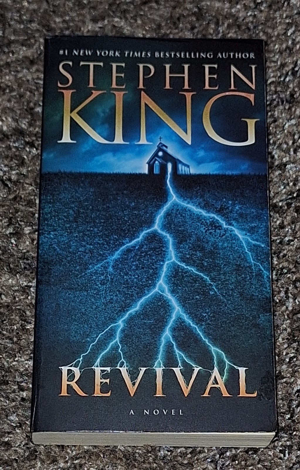 Revival : A Novel by Stephen King (2017, Us-Tall Rack Paperback)