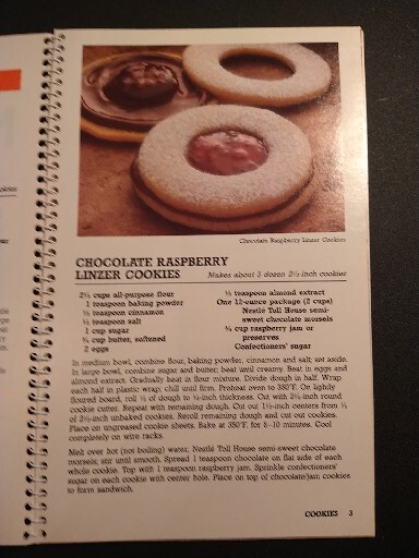 Sweet Treats Nestle Toll House Recipes Cookbook 96 Pages 1987