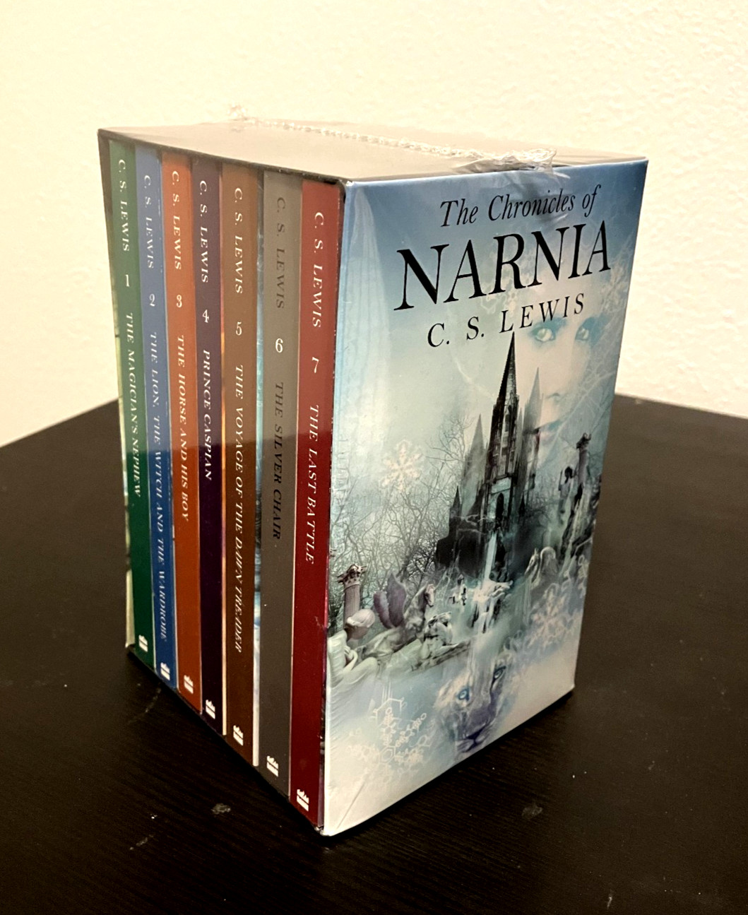 The Chronicles of Narnia by C. S. Lewis 7 Book Box Set