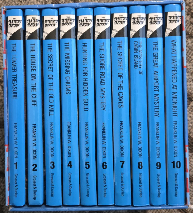 Hardy Boys Mystery Collection – Hardbacks – Set of 10 NEW books in Slipcase