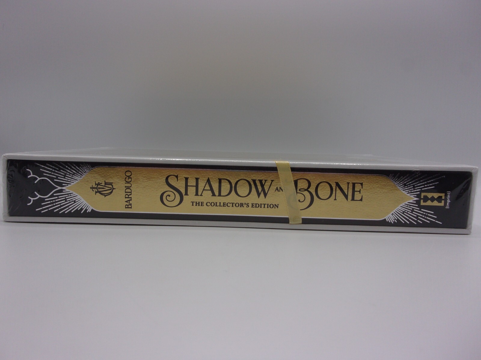 Shadow and Bone- The Collector’s Edition by Leigh Bardugo (2020, Hardcover) New