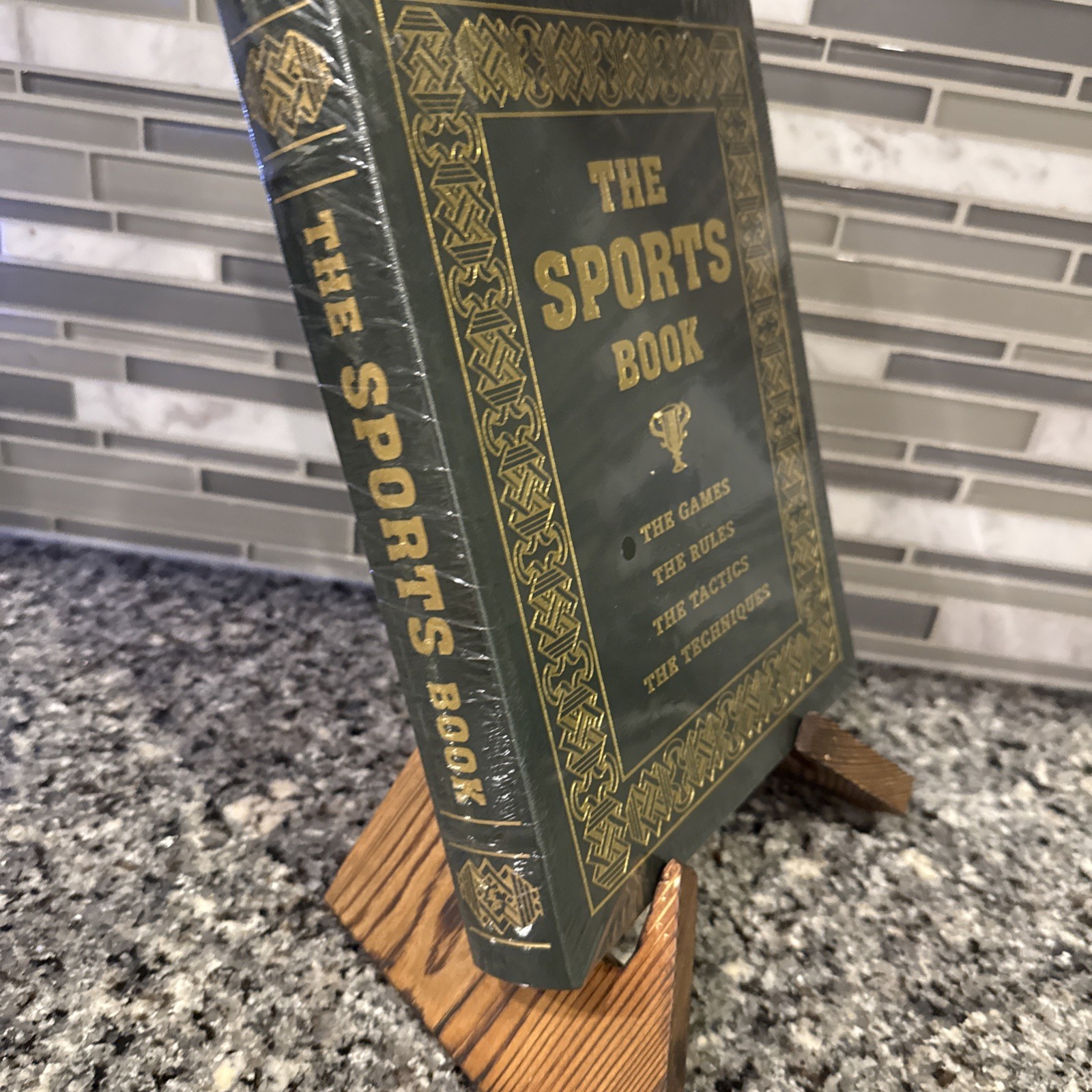 Easton Press THE SPORTS BOOK GAMES RULES TACTICS TECHNIQUES Leather Gold SEALED