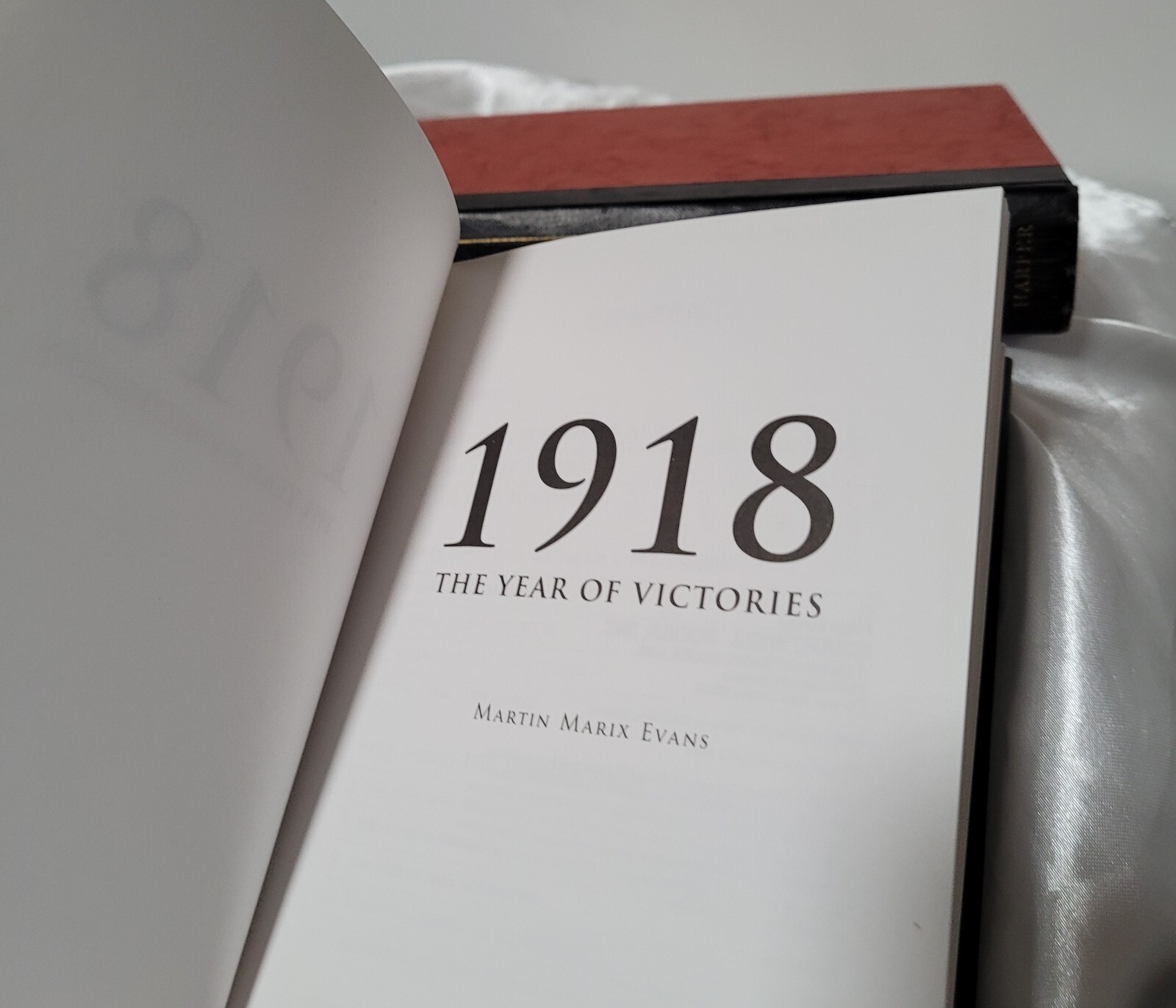 Set of 2 WW1 Hardcovers: Gallipoli and 1918