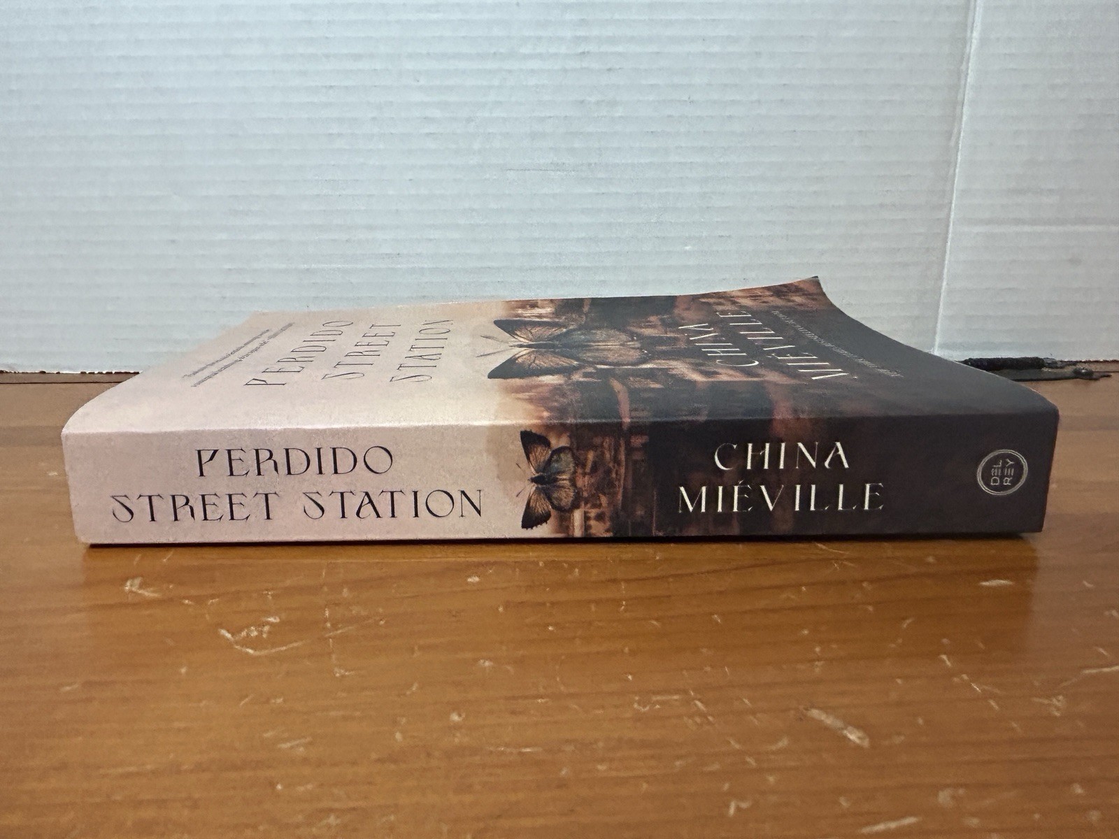 Perdido Street Station by China Miéville (2001, Trade Paperback) First Edition