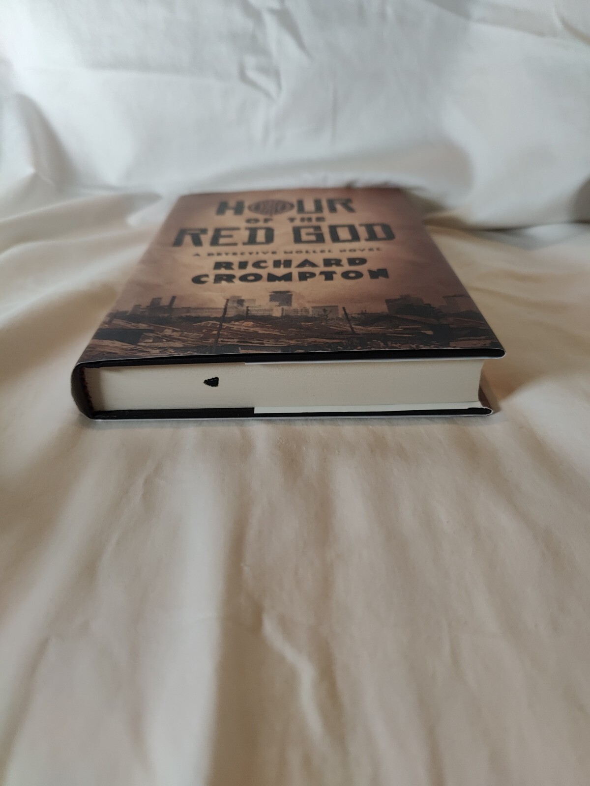 Hour of the Red God by Richard Crompton (Det Mollel) HC/ First Ed. 2013