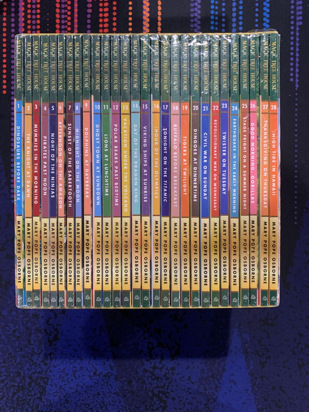 THE MAGIC TREE HOUSE Library: Books 1-28 (0375849912) PB Sealed Box Set BNIB