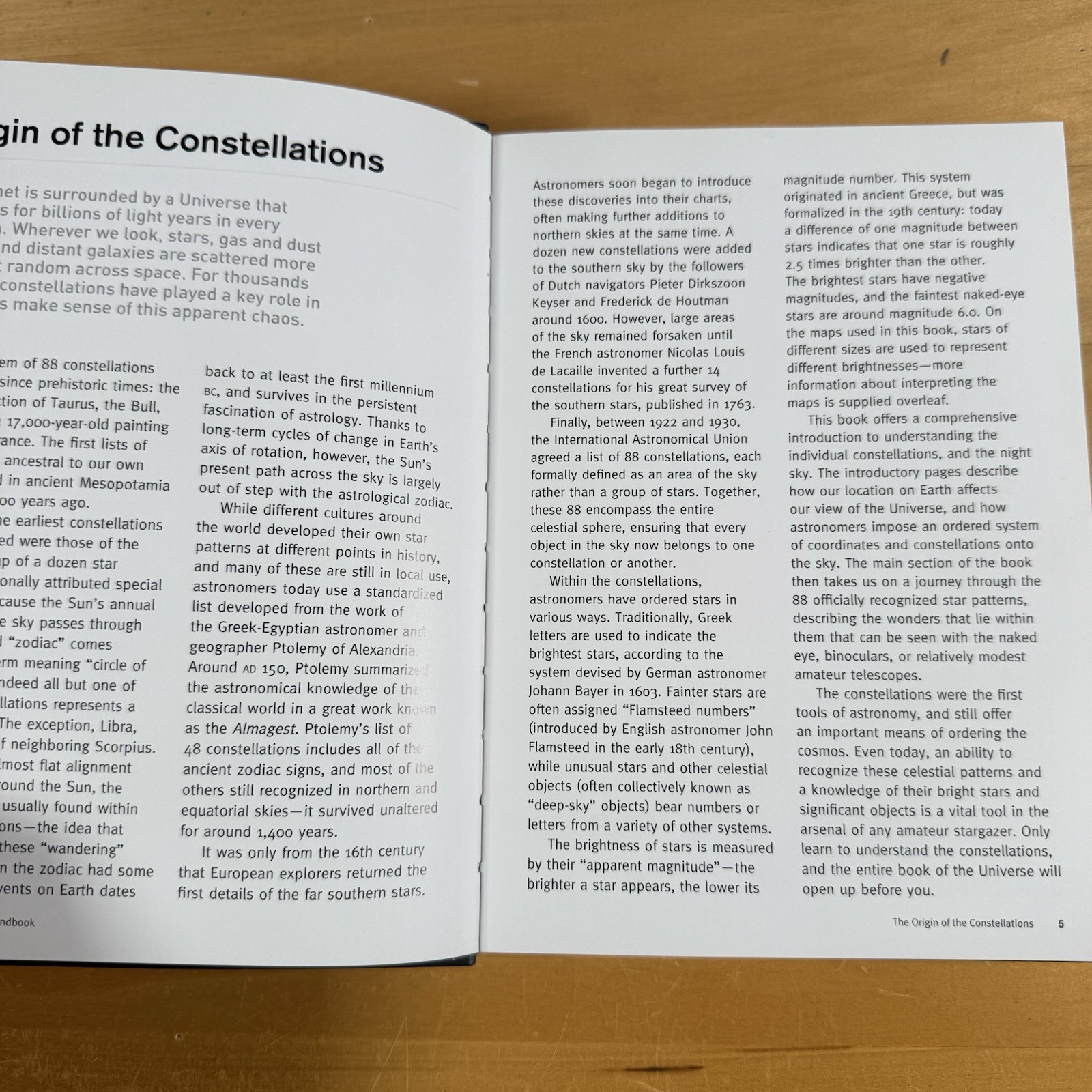 The Stargazer’s Handbook: The Definitive Field Guide – By Giles Sparrow