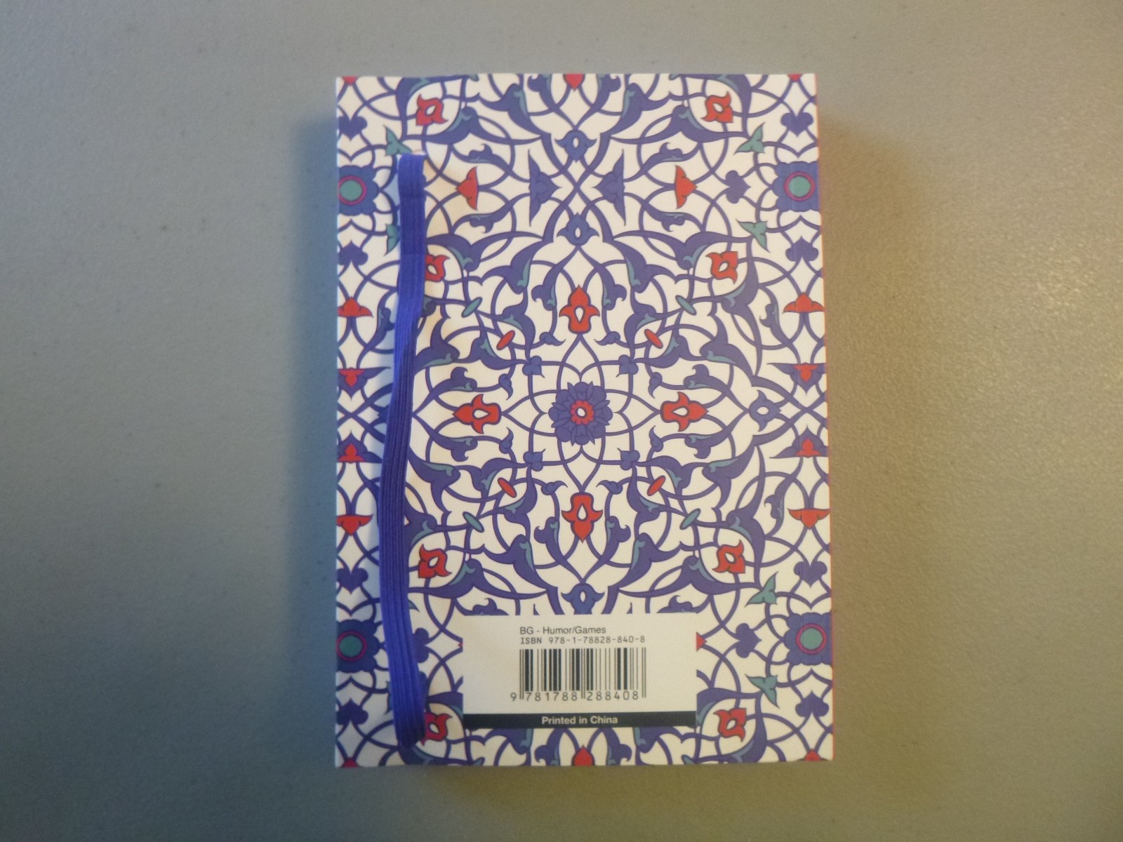 Wordsearch Book – Pocket – size paperback – 269 puzzles and answers – NEW