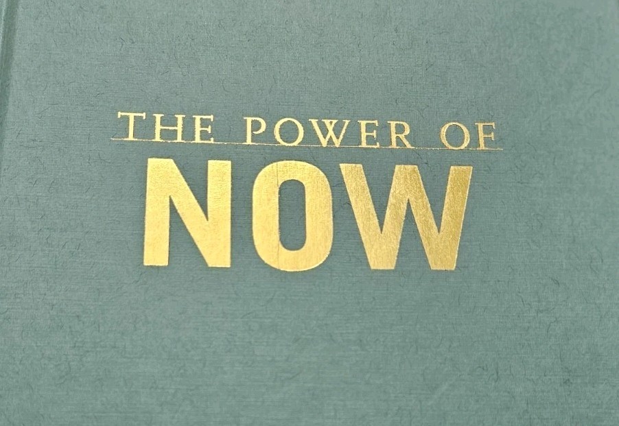 1st Edition : The Power of Now by Eckhart Tolle Spirituality Self-Help HC Book