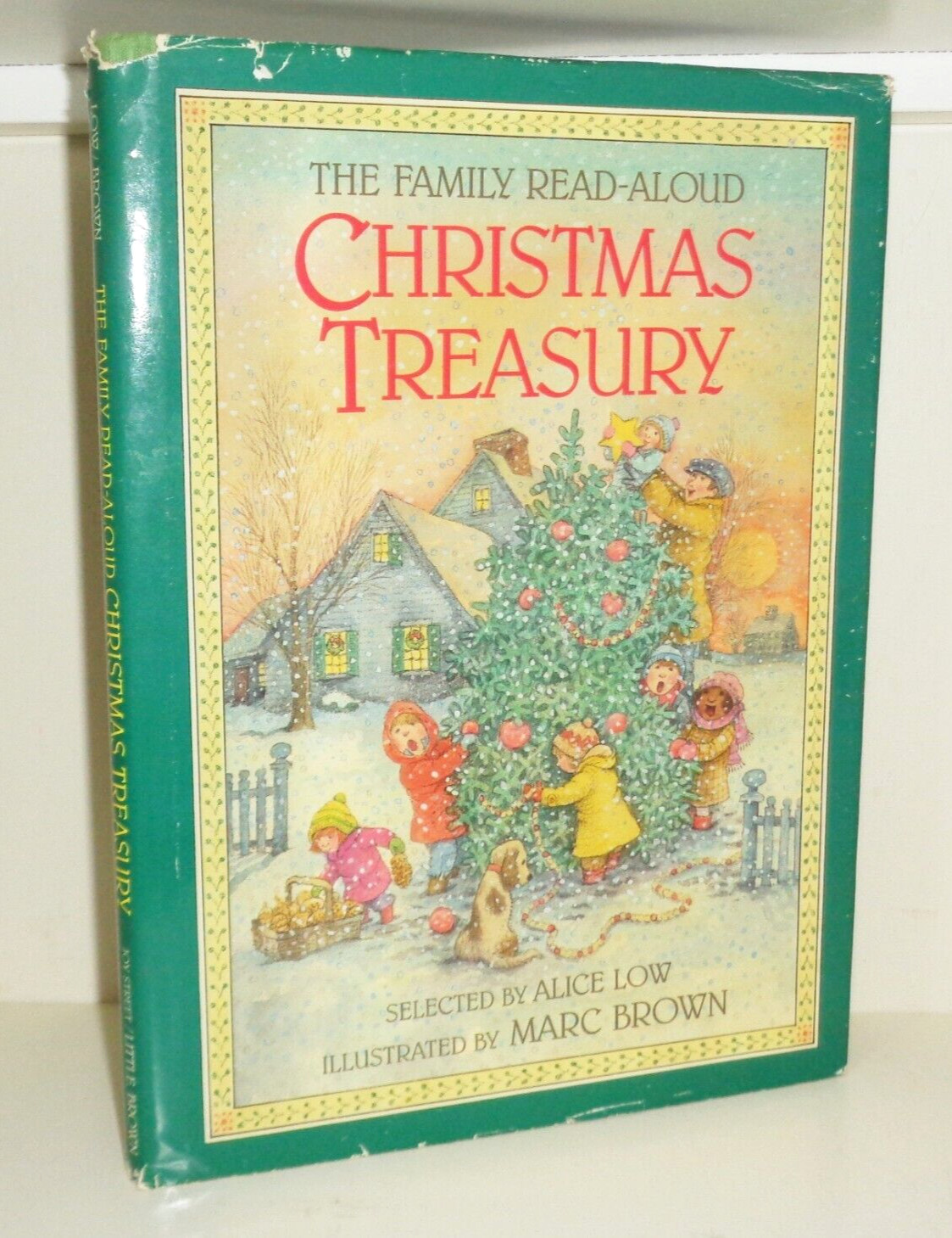 1981 Christmas Classics For Children 10 1/4 x 7 3/4inch HC Book 175pages