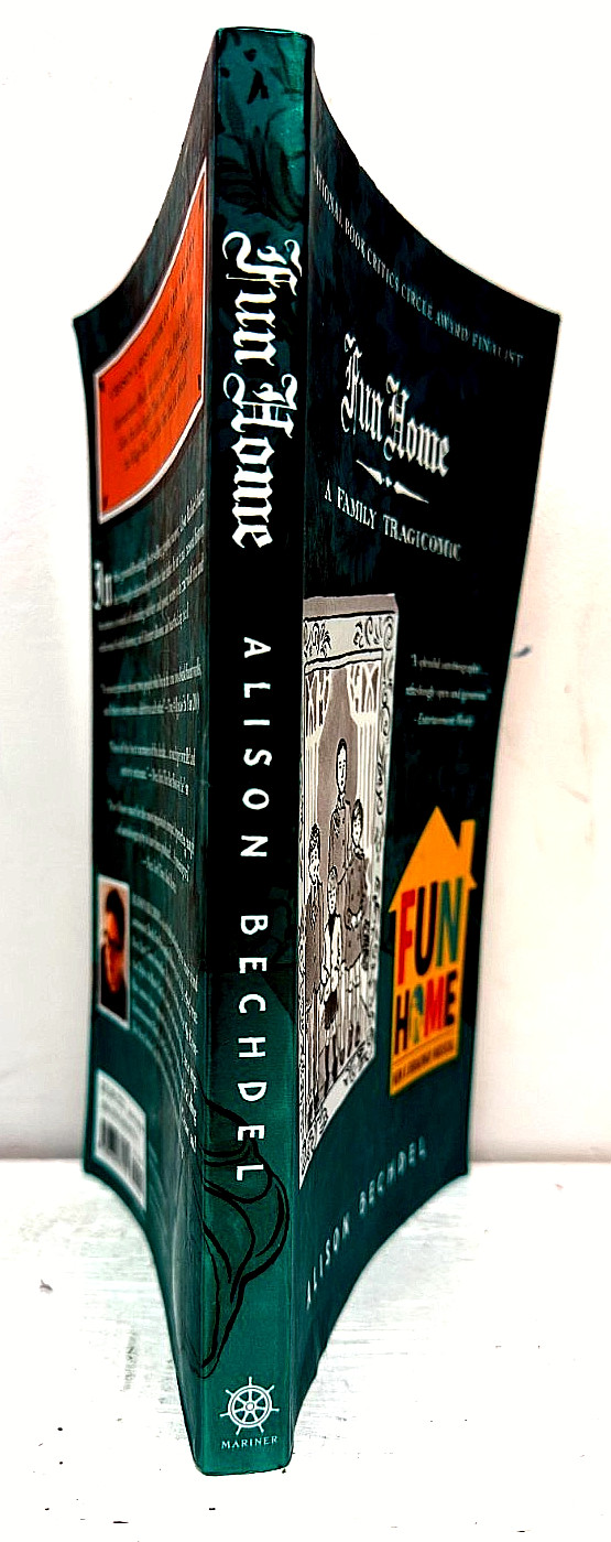 Alison Bechdel Fun Home A Family Tragicomic 2007 Paperback Graphic Memoir