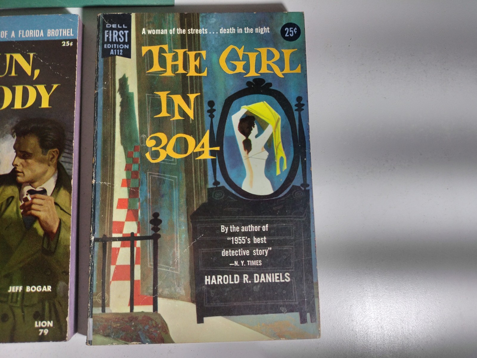 Vintage 1950s Mystery Paperback Lot Dell Lion Pocket Crime Noir 5 Books Pulp