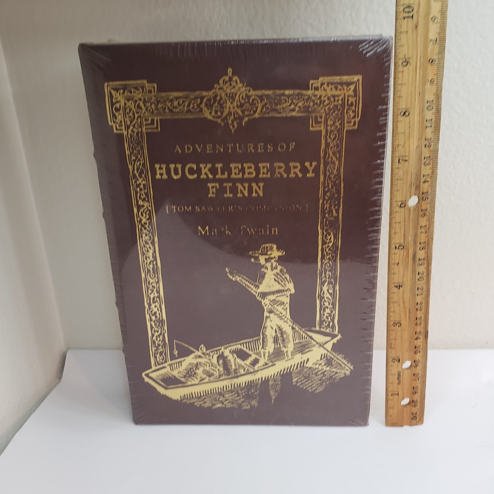 Adventures of Huckleberry Finn Tom Sawyer’s Companion Mark Twain + Cliff Notes