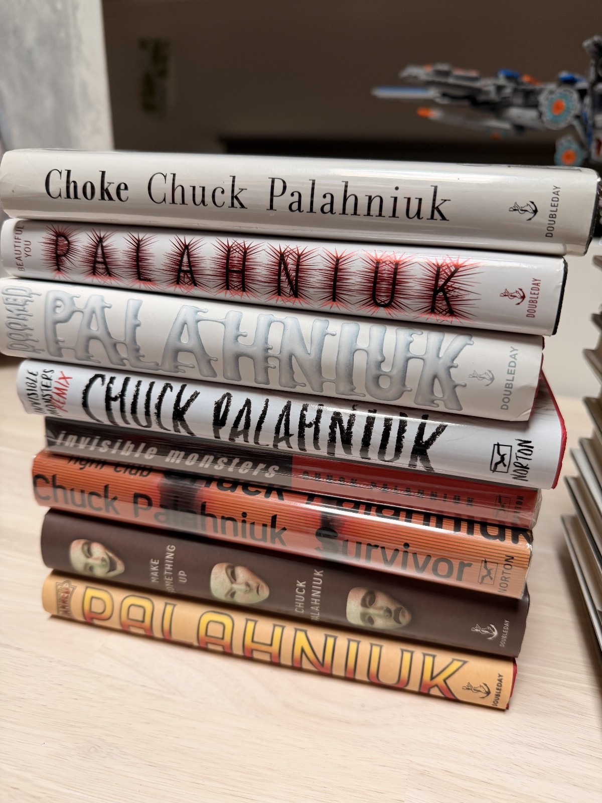 18 Rare Chuck Palahniuk First Edition Books, Fight Club, Choke, Survivor & MORE