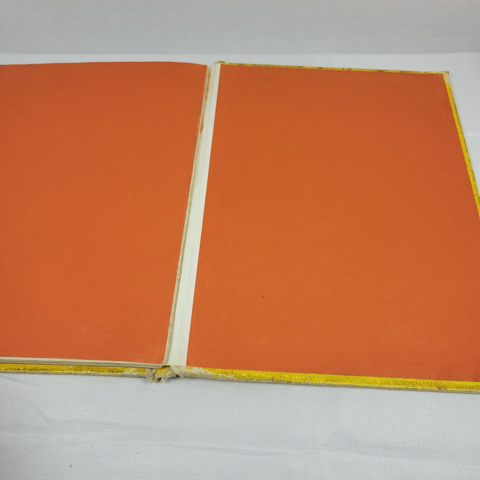 Vintage 1968 How to Make & Fly Paper Airplanes Capt. Ralph Barnaby Four Winds HB