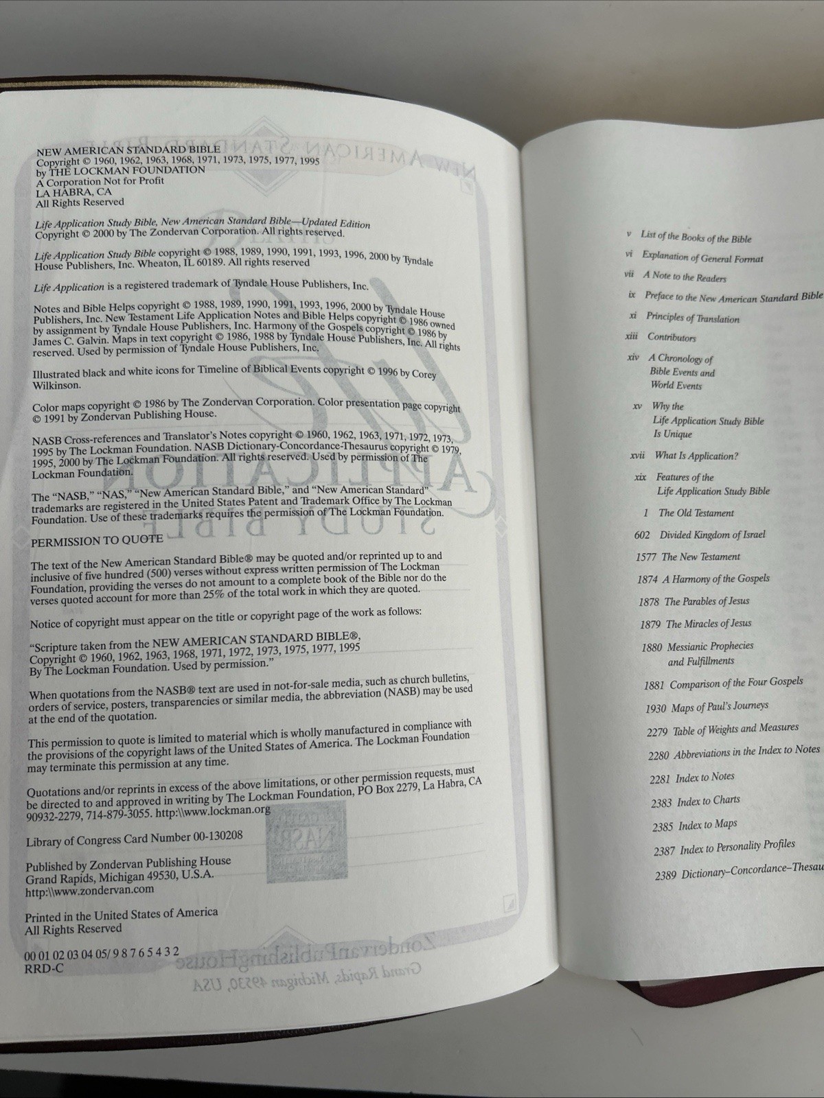 Life Application by Zondervan Staff and Life Application Study Bible Staff…