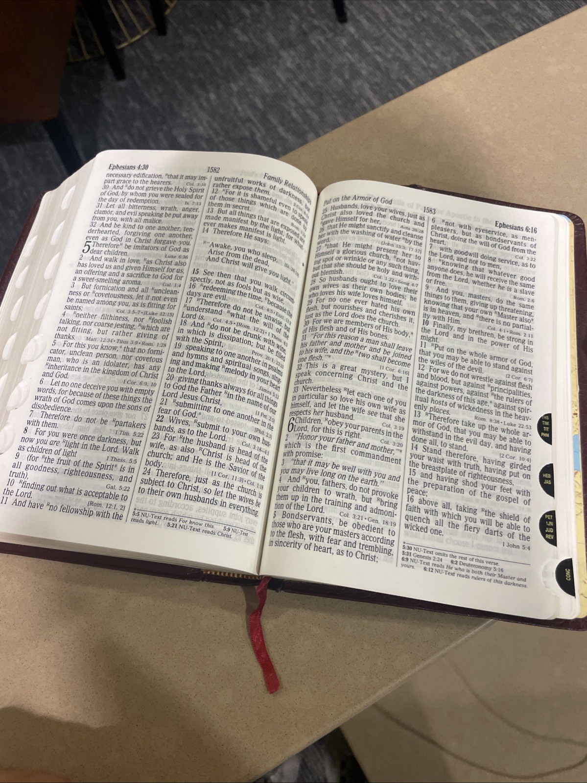 Holy Bible NKJV Giant Print Concordance Red Letter 1992 Thomas Nelson Leather