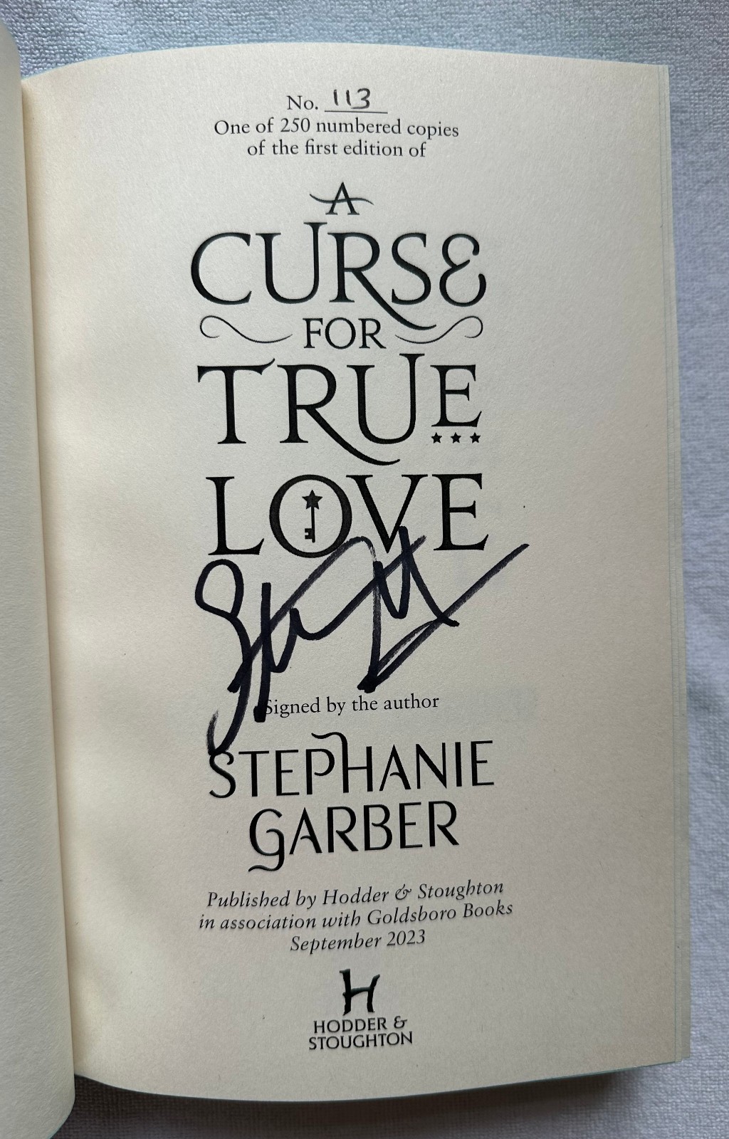 Once Upon a Broken Heart Trilogy, Goldsboro edition: 1st book has fox on cover!