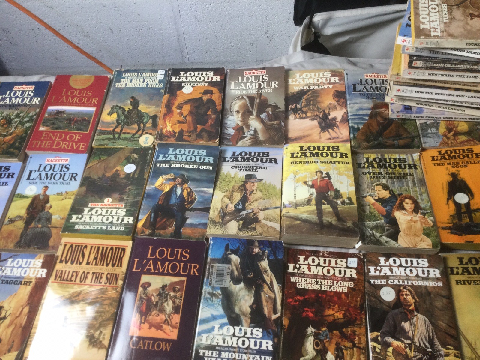 80+ Louis L’Amour Paperback Lot Western Collection Sackett Series