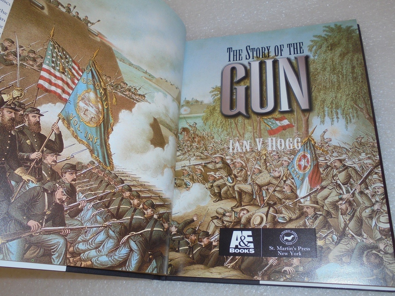 THE STORY OF THE GUN by IAN V. HOGG! BRAND NEW! EXCELLENT! SALE! SHIPS FREE!