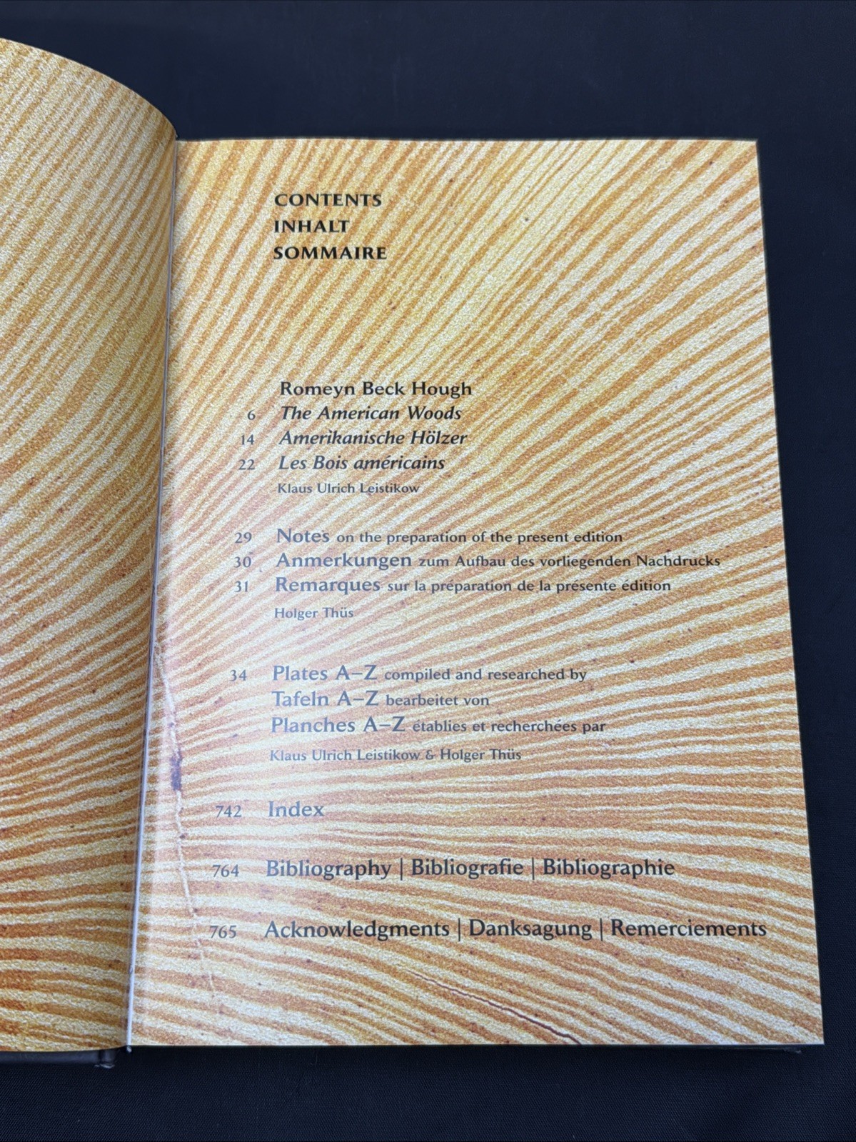 The Woodbook Complete Plates Taschen Wood Samples Book