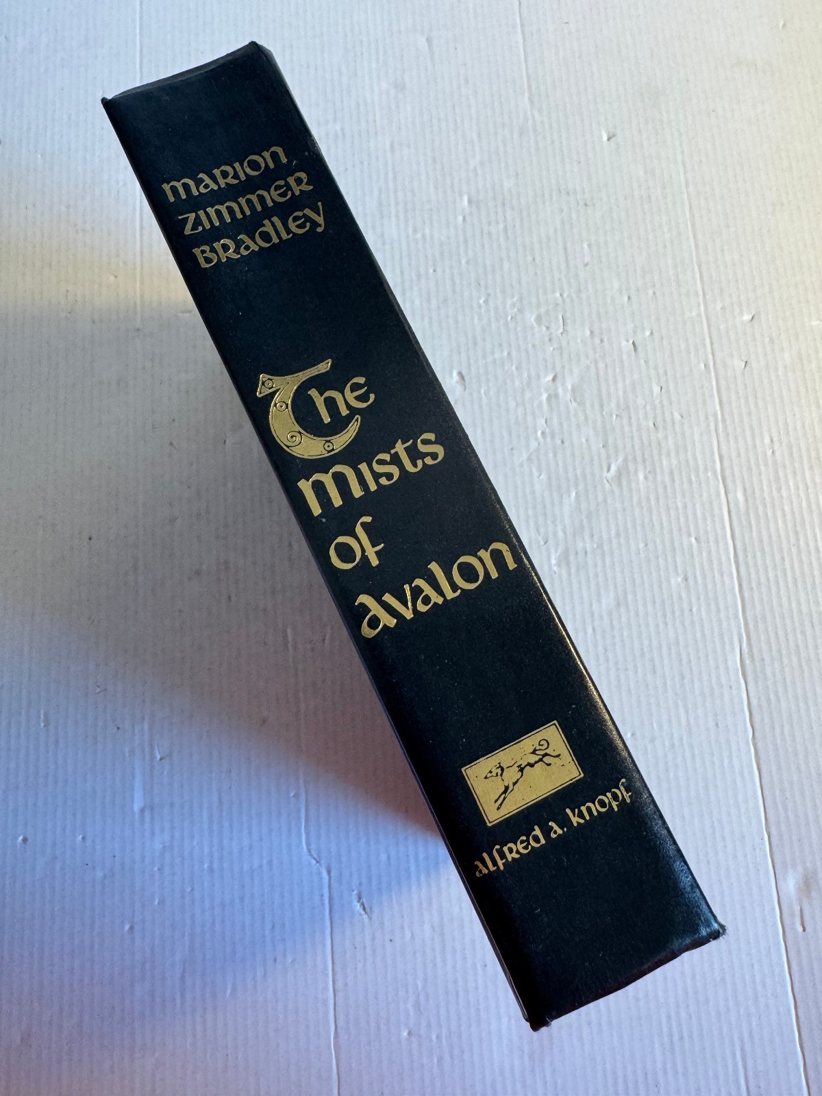 Mists of Avalon Marion Zimmer Bradley HCDJ Very Good Alfred A Knopf 1982
