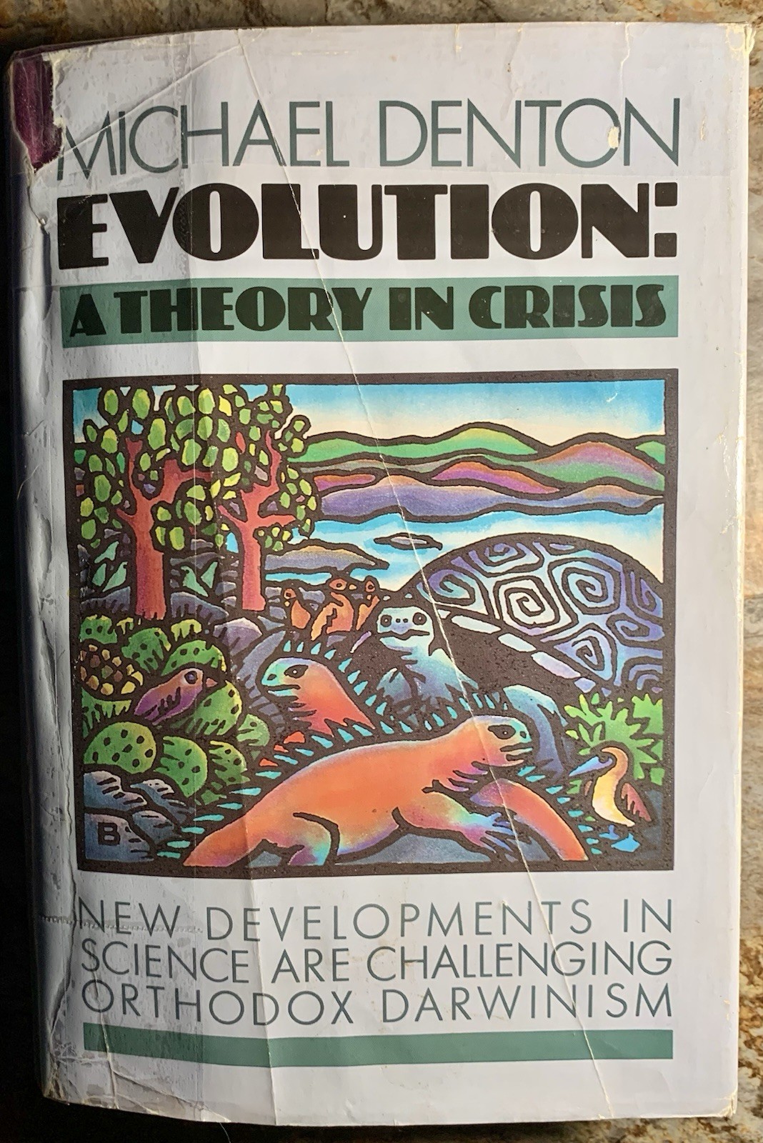 Micheal Denton EVOLUTION: A THEORY IN CRISIS *Read Discrimination Section & Pics