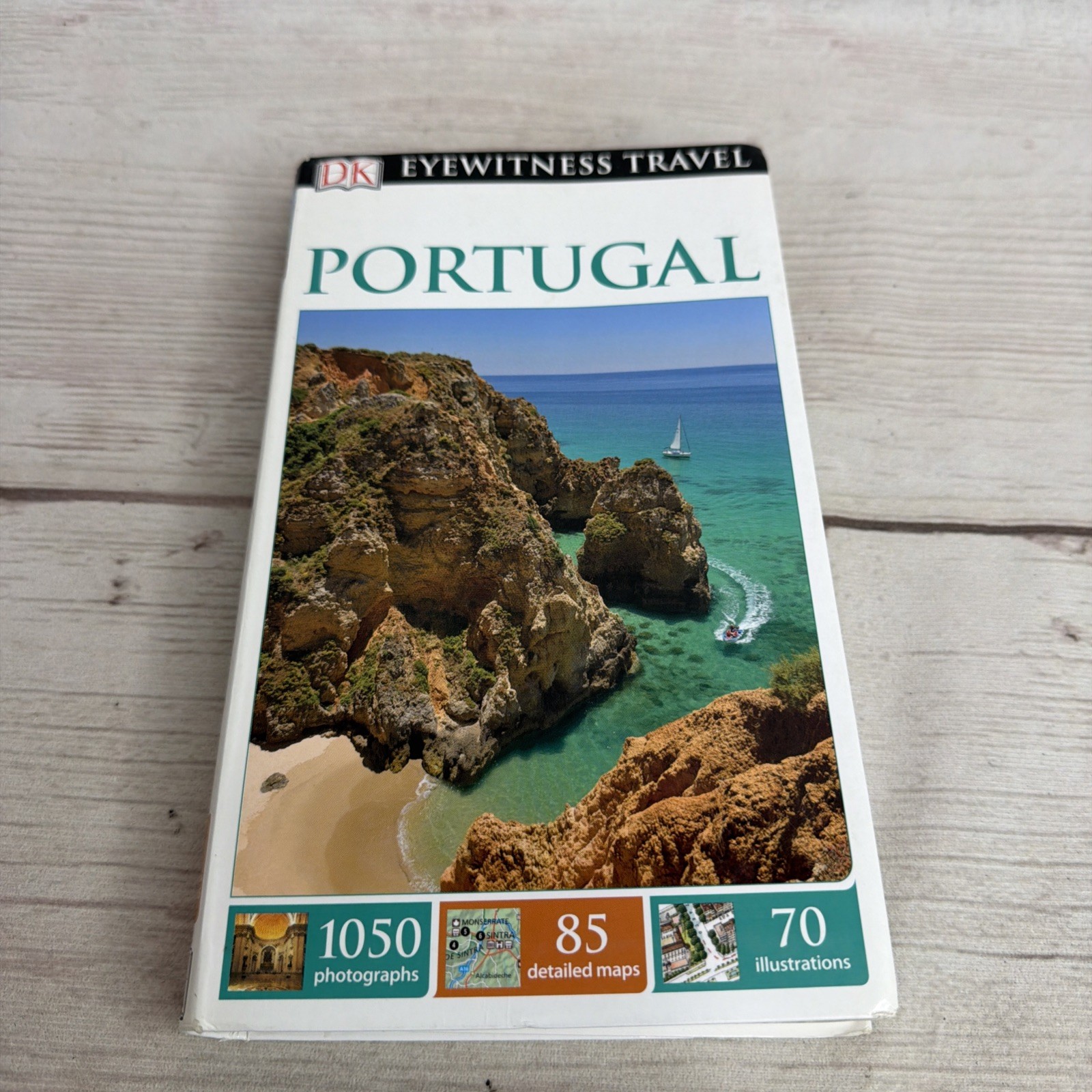 DK Eyewitness Travel Guide: Portugal – Flexibound – VERY GOOD Free Shipping!