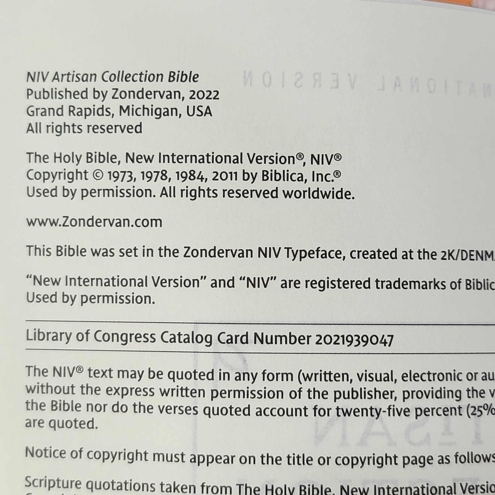 Zondervan NIV Artisan Collection Bible Jesus Word in Red Leathersoft Multicolor