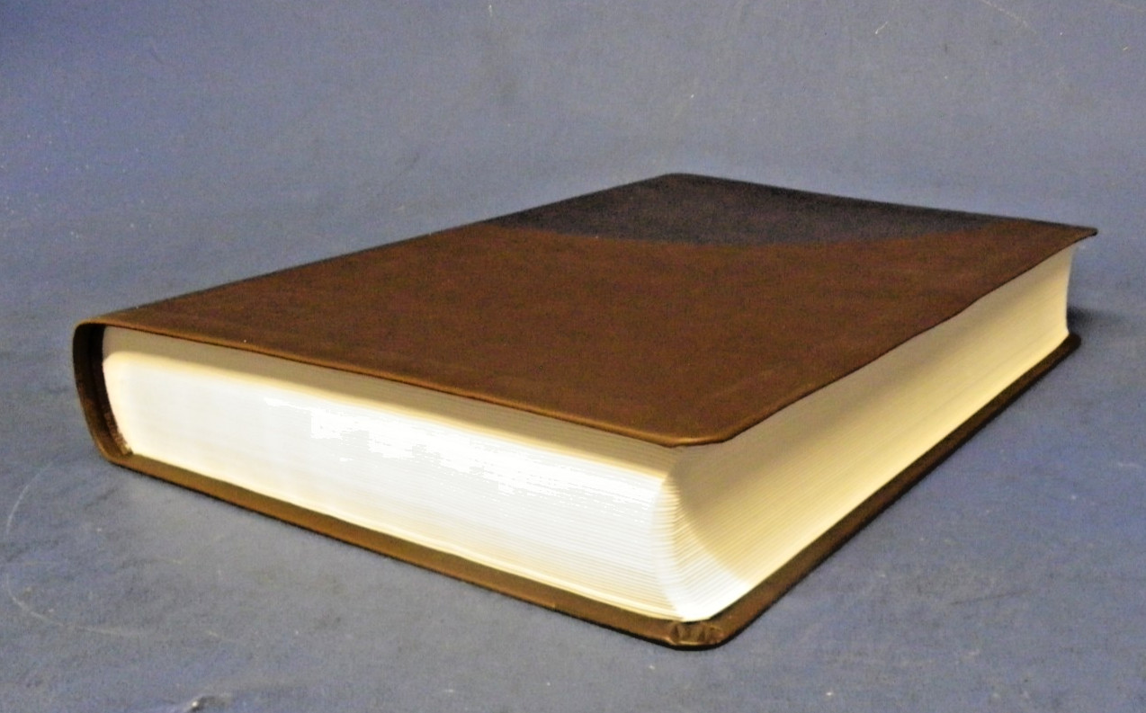 NIV Super Giant Print Reference Bible 16.5-Point Print Size Chocolate Cover