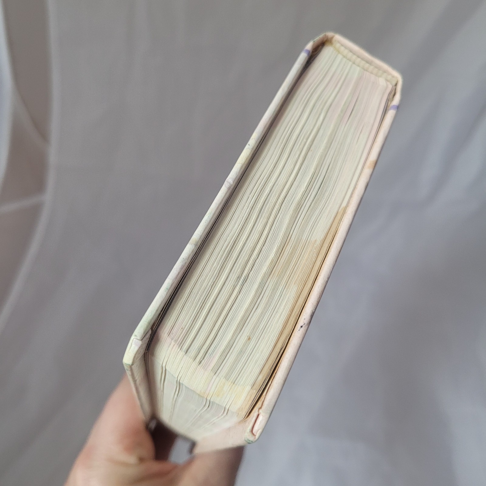 Vtg Small Hands Ed Precious Moments Bible The New King James Version
