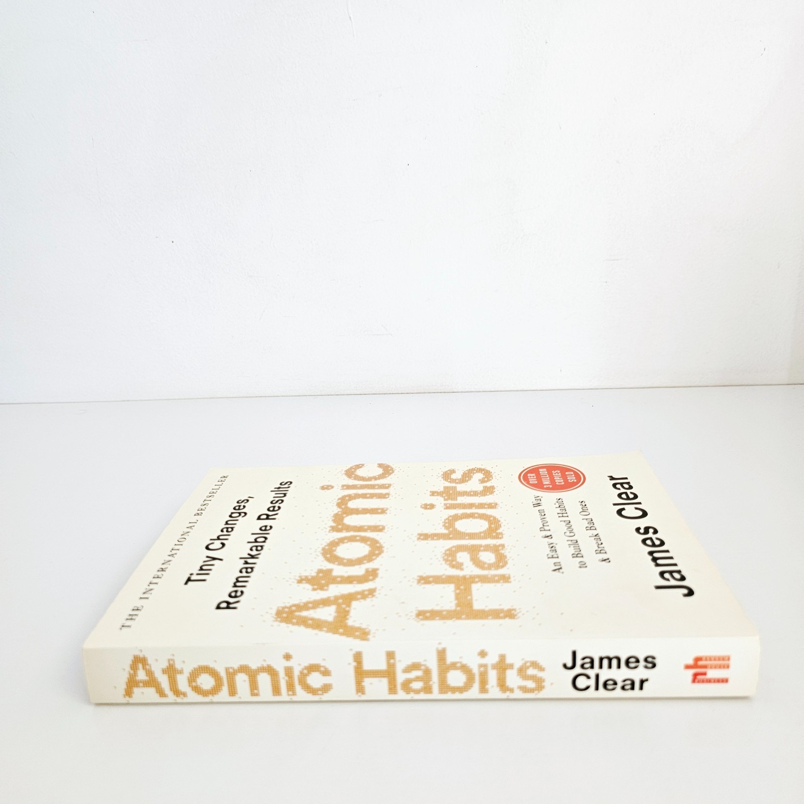 Atomic Habits by James Clear Build Good Habits Paperback Free Postage