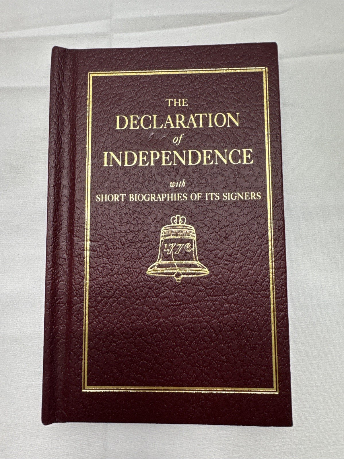 Lot of 2 Declaration of Independence w Short Biographies & The Federalist Papers