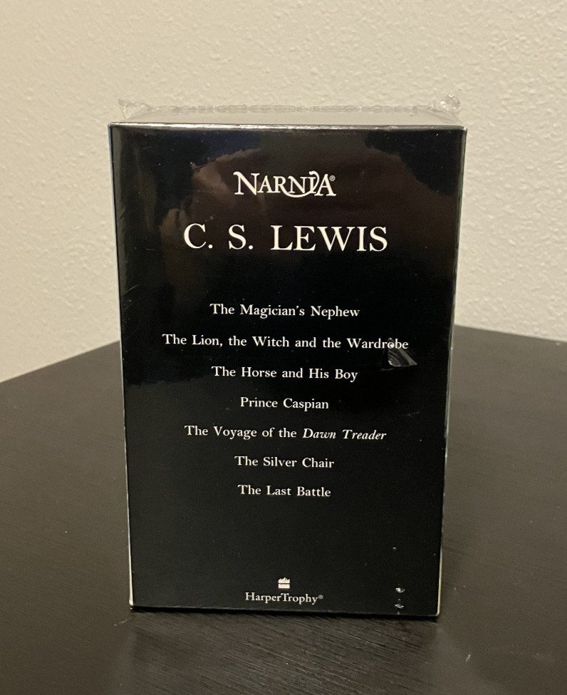 The Chronicles of Narnia by C. S. Lewis 7 Book Box Set
