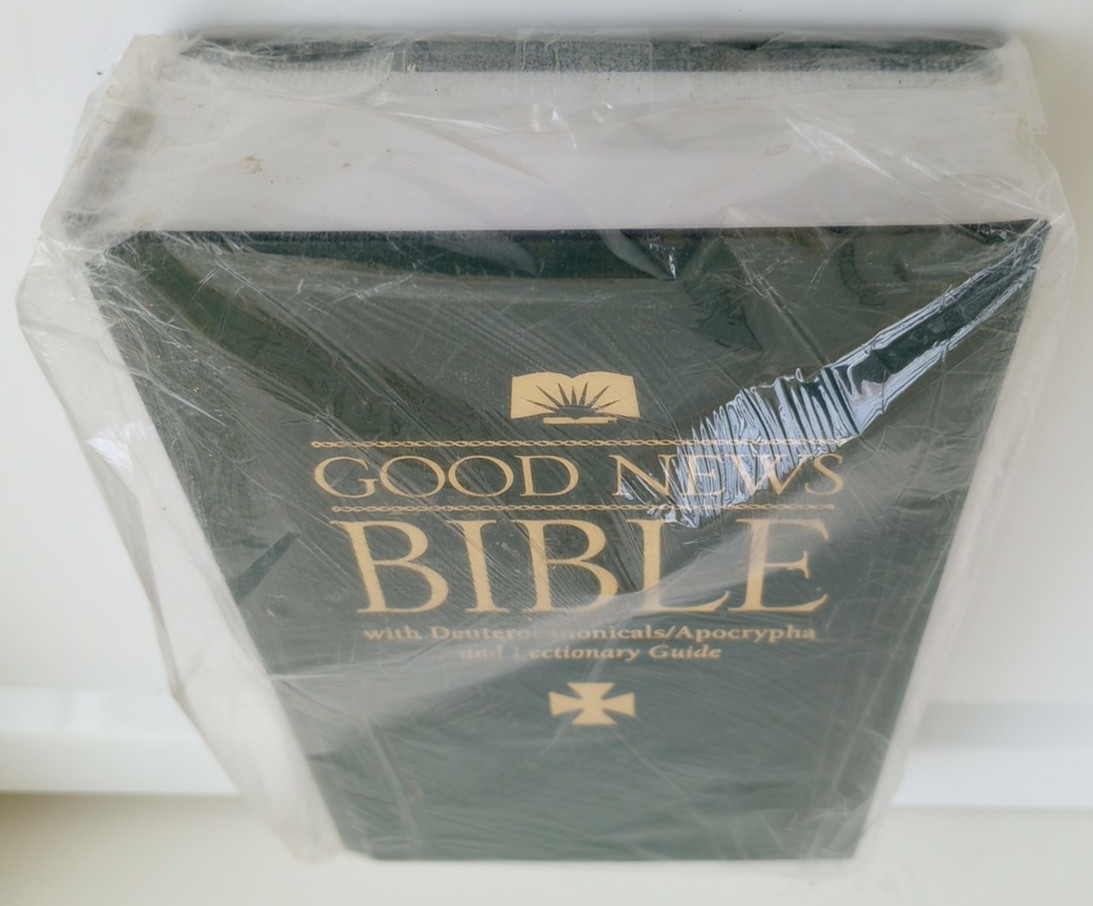 Vtg Good News Bible With Deuterocanonicals/Apocrypha And Lectionary Guide NEW