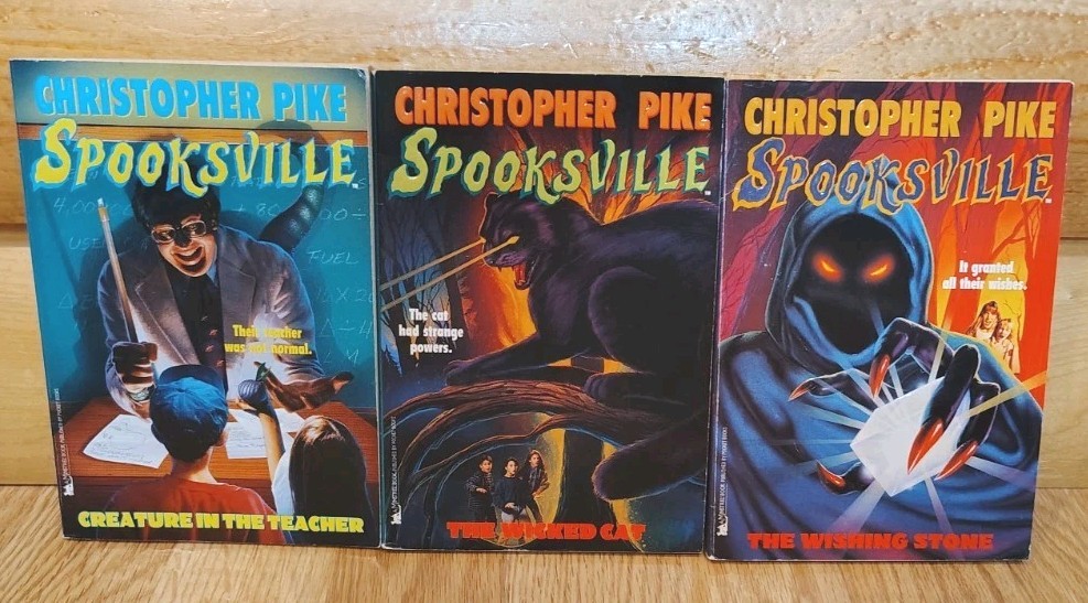CHRISTOPHER PIKE 25 DIFFERENT BOOKS SPOOKSVILLE 1ST PRINTINGS BOX SET YA HORROR